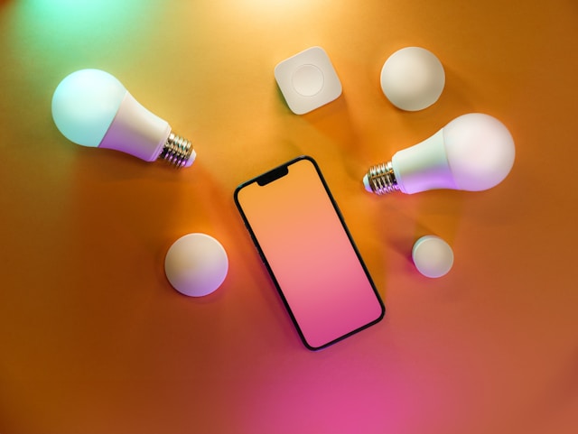 Kit completo di dispositivi Volta per trasformare il tuo ufficio in una smart home efficiente e connessa