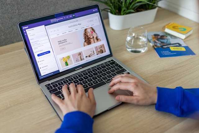 Alimentari e cosmetici online: una delle categorie più richieste nel mercato digitale
